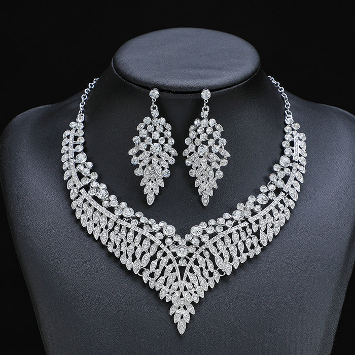 SET672 - Retro Temperament Crystal Necklace