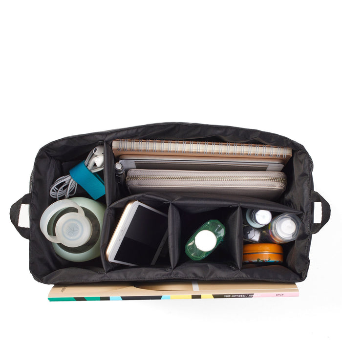 Zippered-Downtown-Diaper-Bag-Saddle-D58-224-5