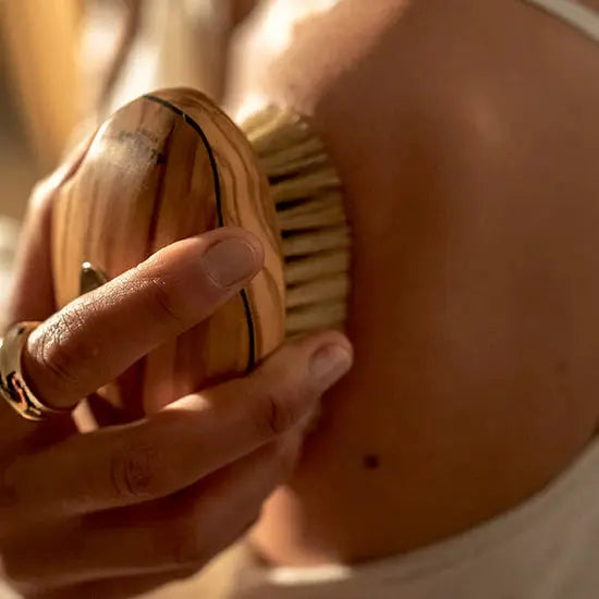 Altesse Studio Vitalis dry body brush for lymphatic drainage