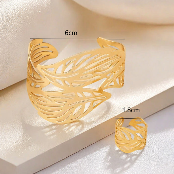 B1001 - Hollow Carved Gold Bracelet