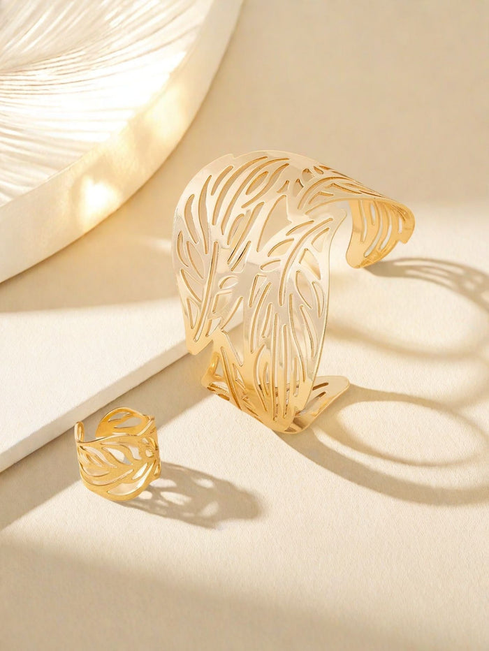 B1001 - Hollow Carved Gold Bracelet