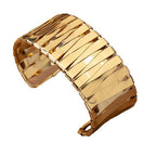 B997 - Elegant Hollow Golden Bracelet
