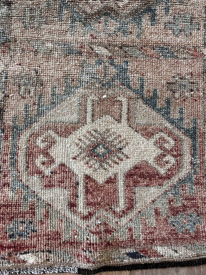 Chief Vintage Oushak Rug