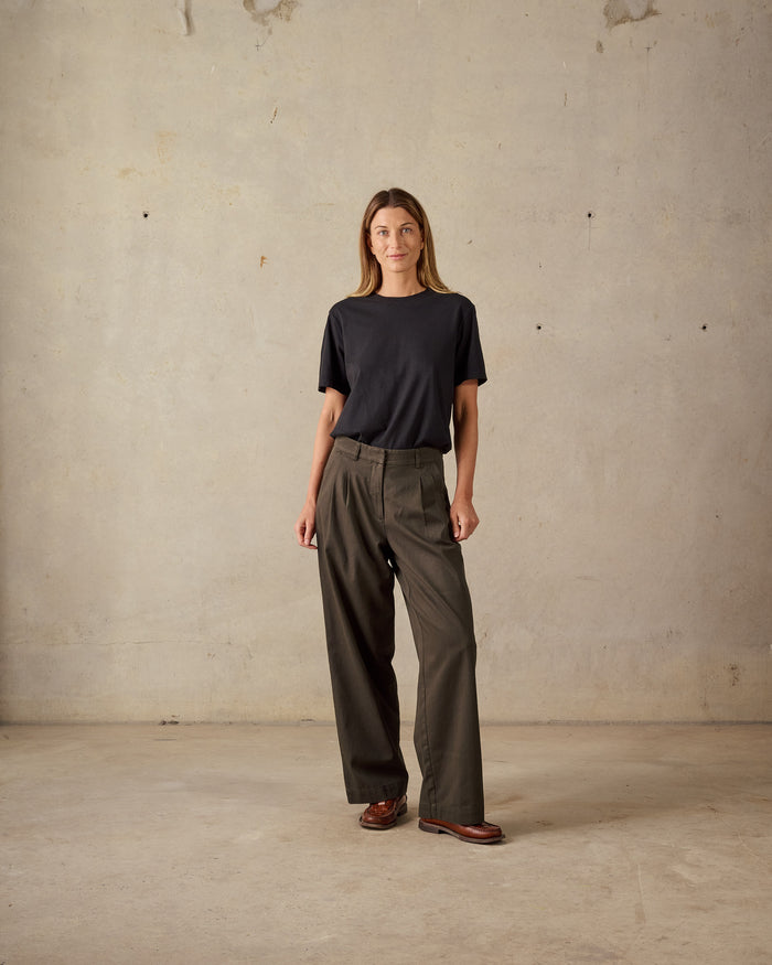 Double Pleated Twill Pants