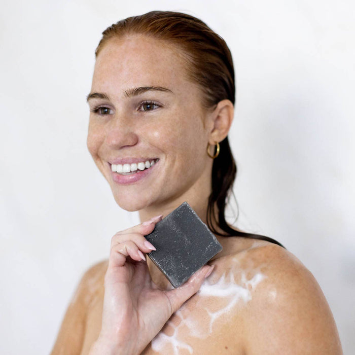 KITSCH - Charcoal Detoxifying Body Wash Bar