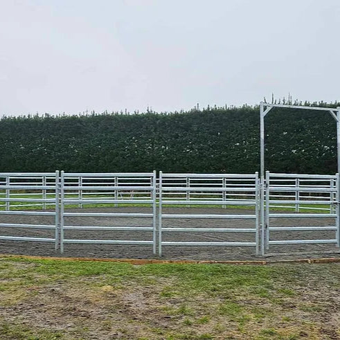 Round pen for hire