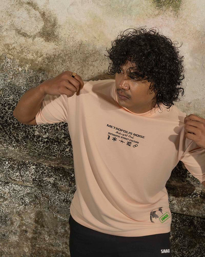 SAVAGE OVERSIZED GRAPHIC T - SHIRT
