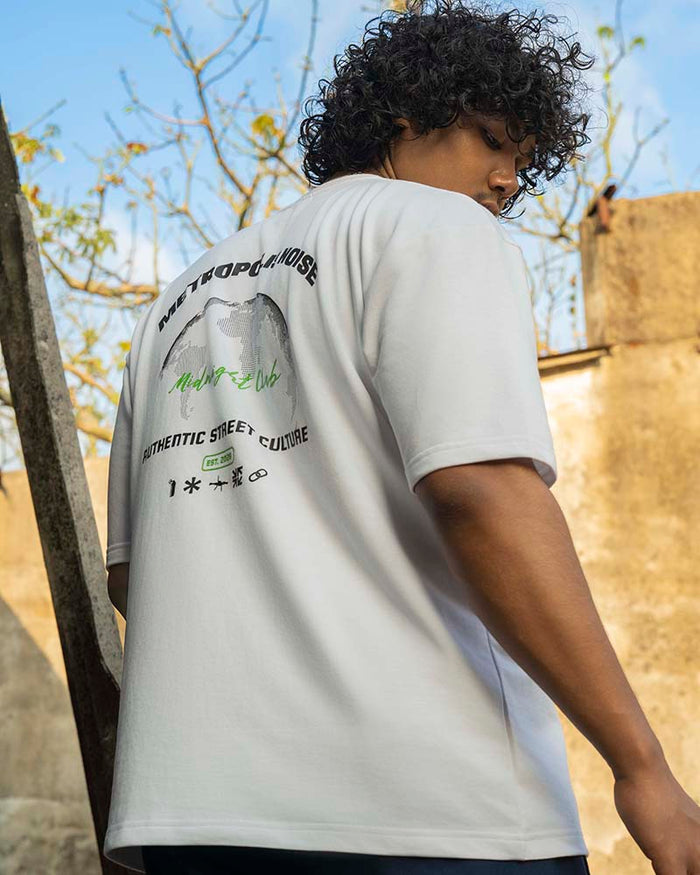 SAVAGE OVERSIZED GRAPHIC T - SHIRT