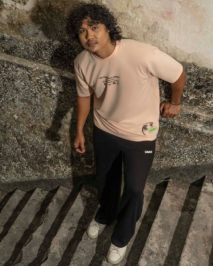 SAVAGE OVERSIZED GRAPHIC T - SHIRT