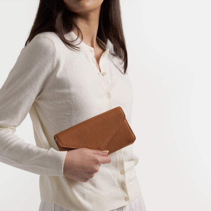 Small Willow Envelope Saddle Brown